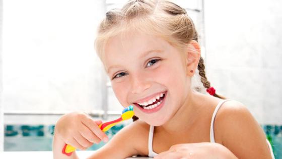 كيف تضمن أسنان صحية لأطفالك