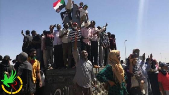 مليونية التحدي المعتصمين السودانيين يساحة وزارة الدفاع السودانية