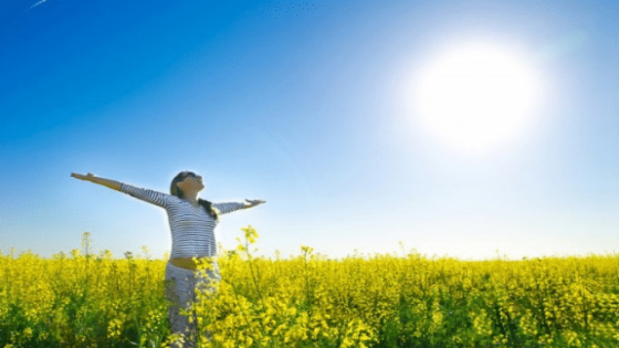 فوائد وأضرار أشعة الشمس على جسم الإنسان